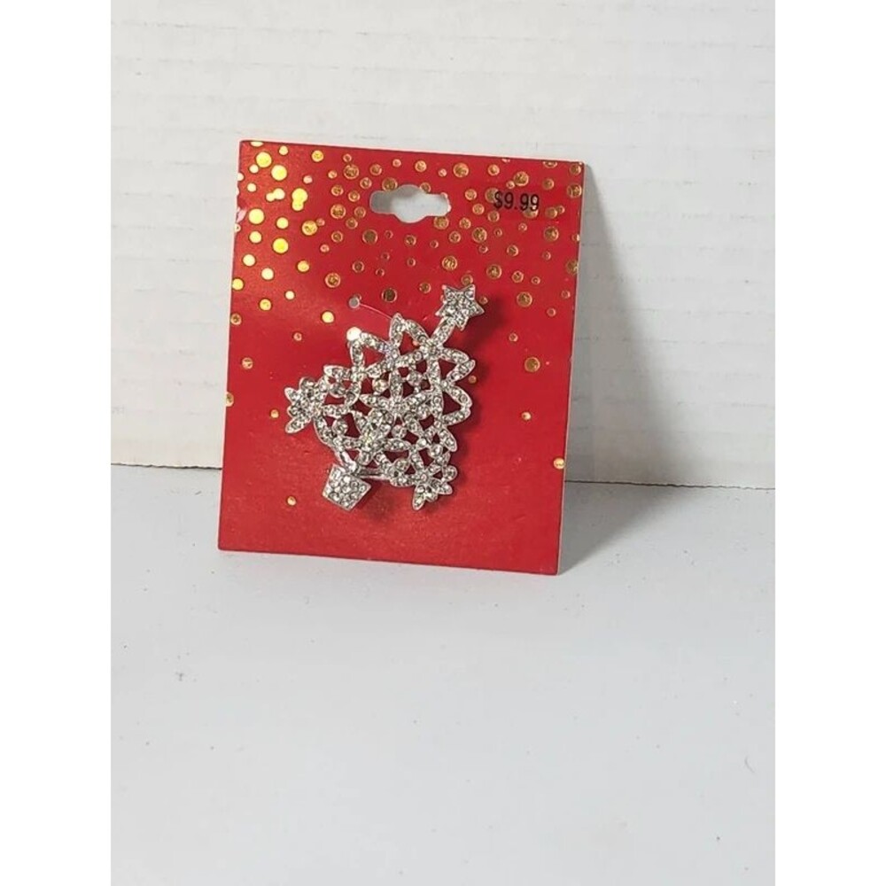 Christmas tree brooch